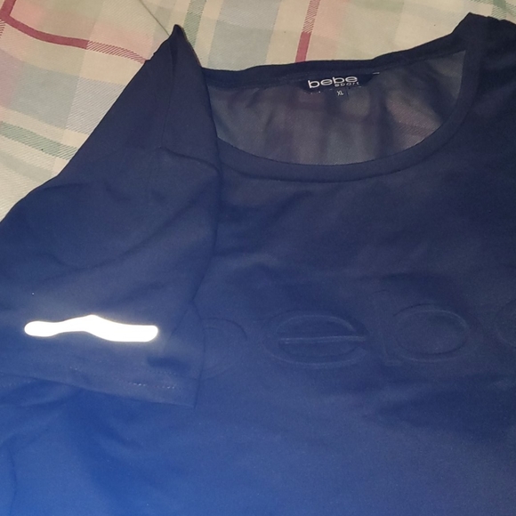 Bebe nwt t shirt w reflective stripes - Picture 3 of 4